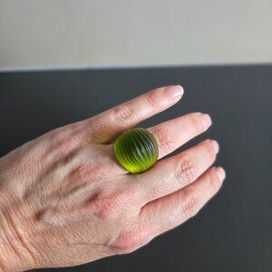 Vintage Lalique Green Crystal Dome Ring – Signed Art Glass, Size 7–7.5